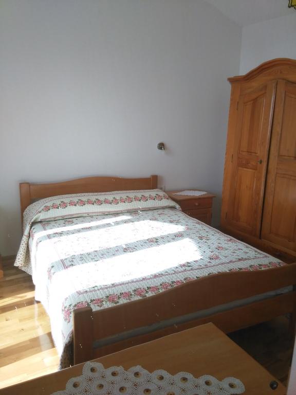 Vacation Apartments Feniks Tucepi Room photo
